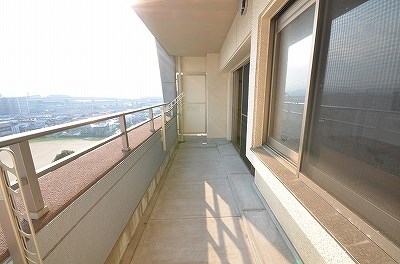 ニューリバー三萩野 ベランダ