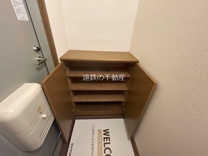 タウンハウス愛野公園 A 玄関
