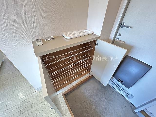ラプラス東山アレイ 玄関