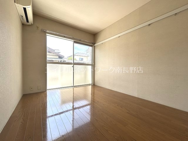 ラプラス東山アレイ リビング