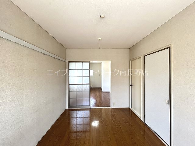 ラプラス東山アレイ リビング