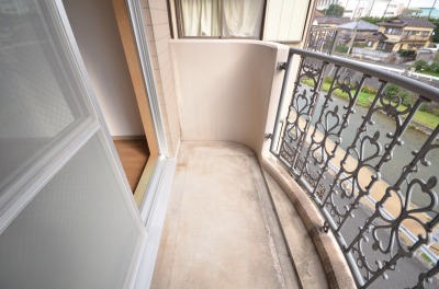 リバーサイド板櫃  ベランダ