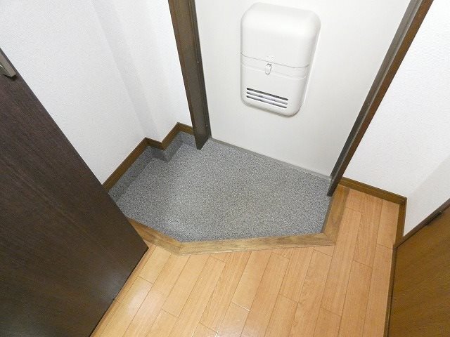 サープラス恵比寿 玄関