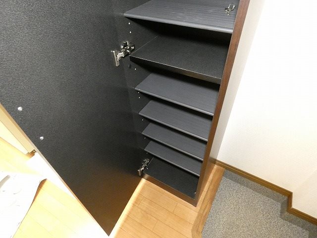サープラス恵比寿 玄関