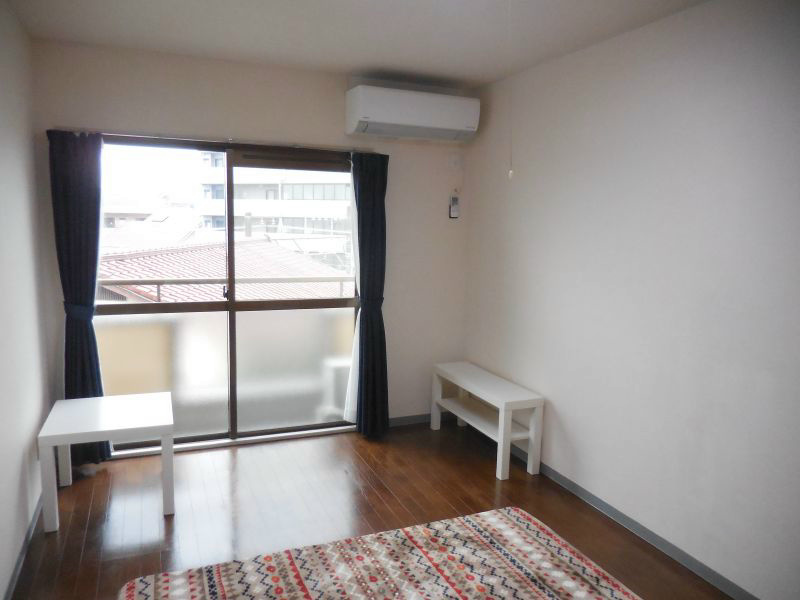 ポーラスター リビング