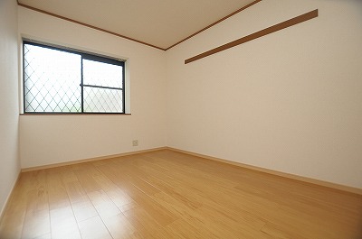 ハイツ上吉田 ベッドルーム