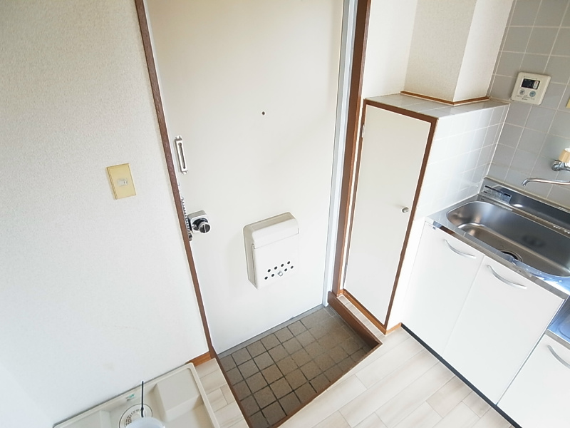 上田コーポ 玄関