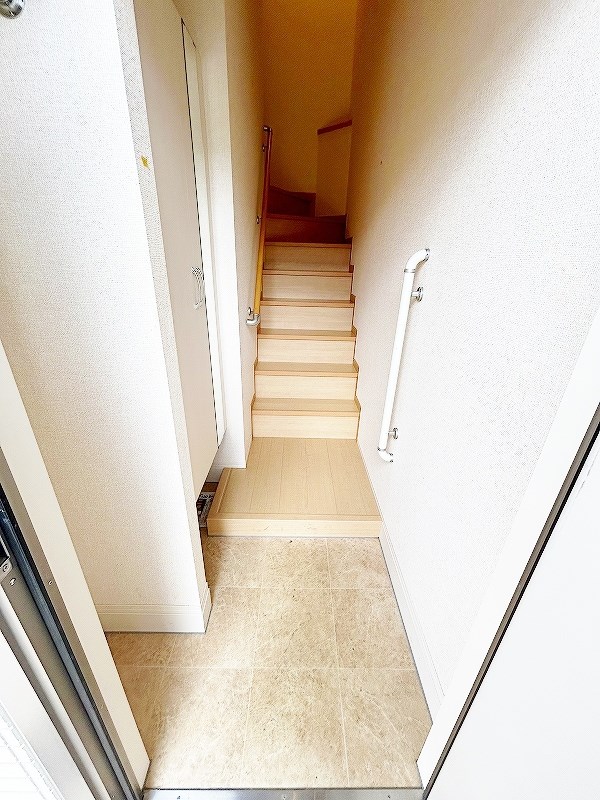 オリザ弥生 玄関