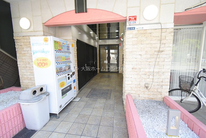 ブルグリンコート布施駅前 エントランス