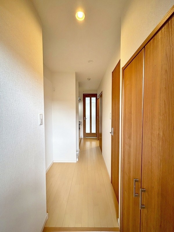 メゾンドヒロ 玄関