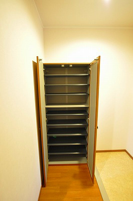 パストラル沼Ⅰ 玄関