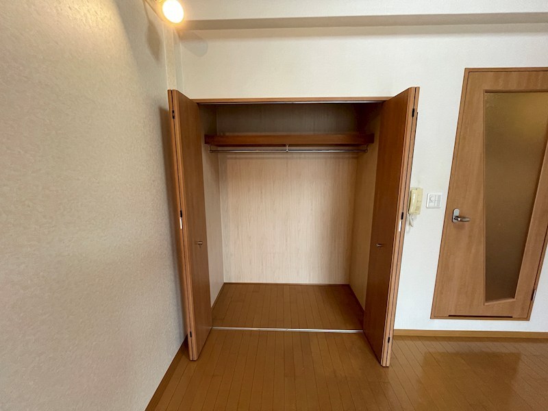 セレニテｂｔ 収納