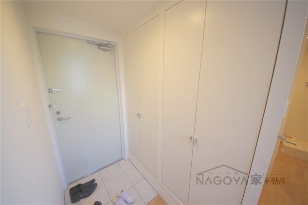 Ｌａｐｕｌｅ 玄関