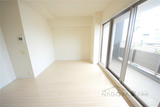 aLATO白壁 リビング