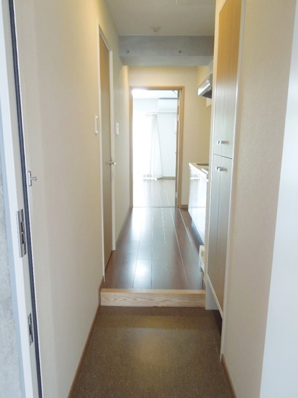 新百合和田文ビル 玄関