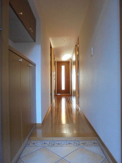 エルスト鶴賀 玄関