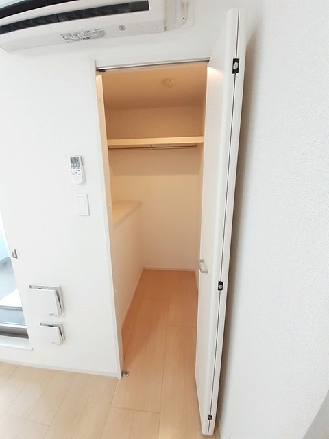 サニーレジデンス 収納