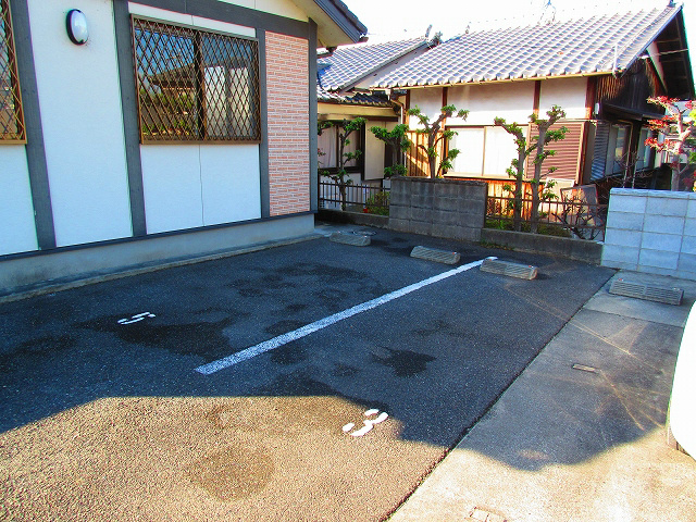 パレスコトブキ 駐車場