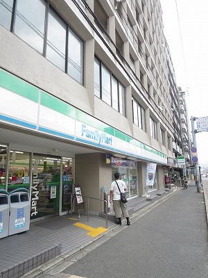 レジデンスレビー コンビニ