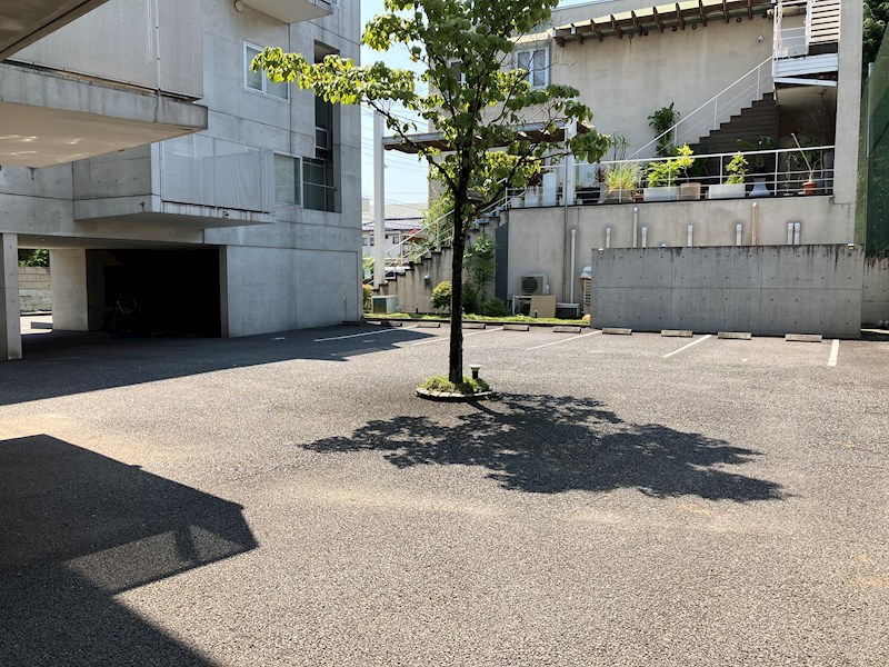 K-FLATS 駐車場