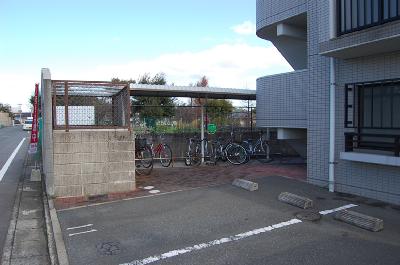 パークサイド片江 駐車場