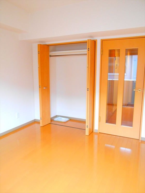 プレジール ベッドルーム