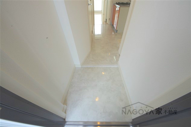 エルザビル名古屋駅前 玄関