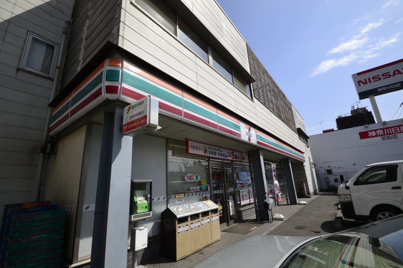 アコール コンビニ