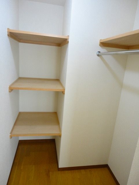 カーサ森下 収納