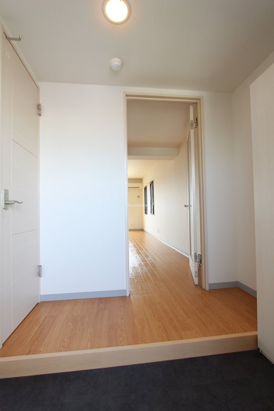 シルクドミール 玄関