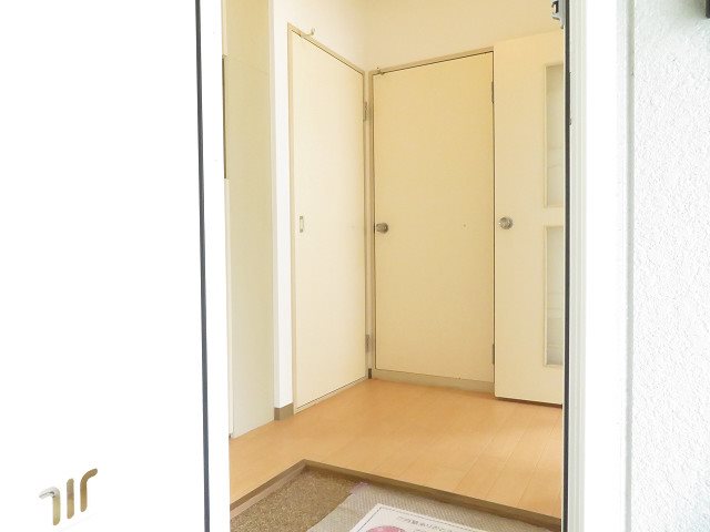 ヴェラハイツ大宮　C棟 玄関