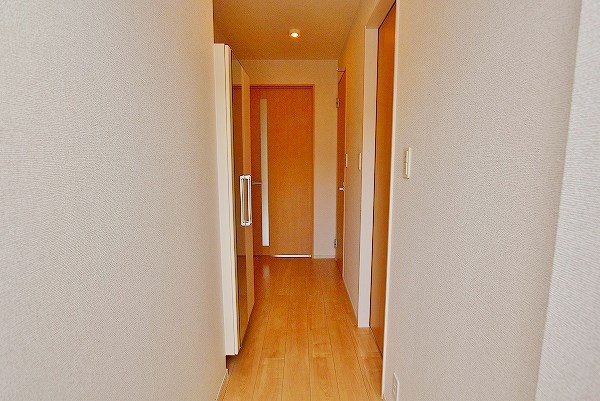 アライブ・マツバラⅡ 玄関