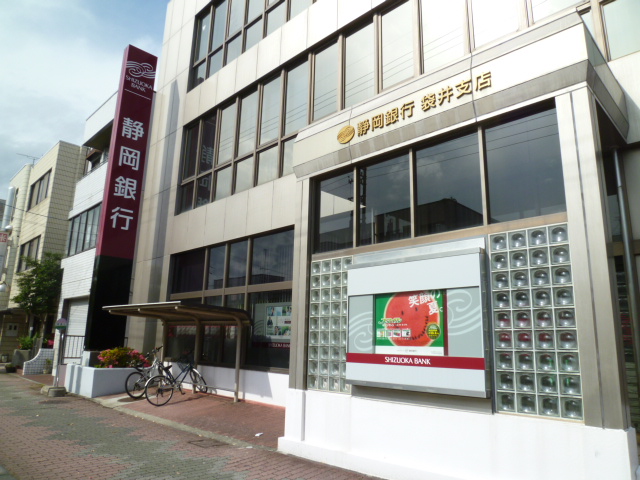 グランドソレーユ　Ｃ 銀行