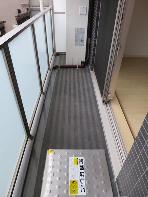※参考写真 MAXIV池袋 ベランダ