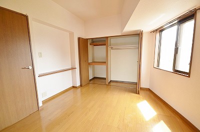 オールセインツ ベッドルーム