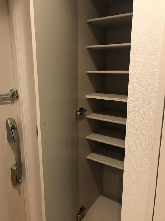 レフレール 玄関