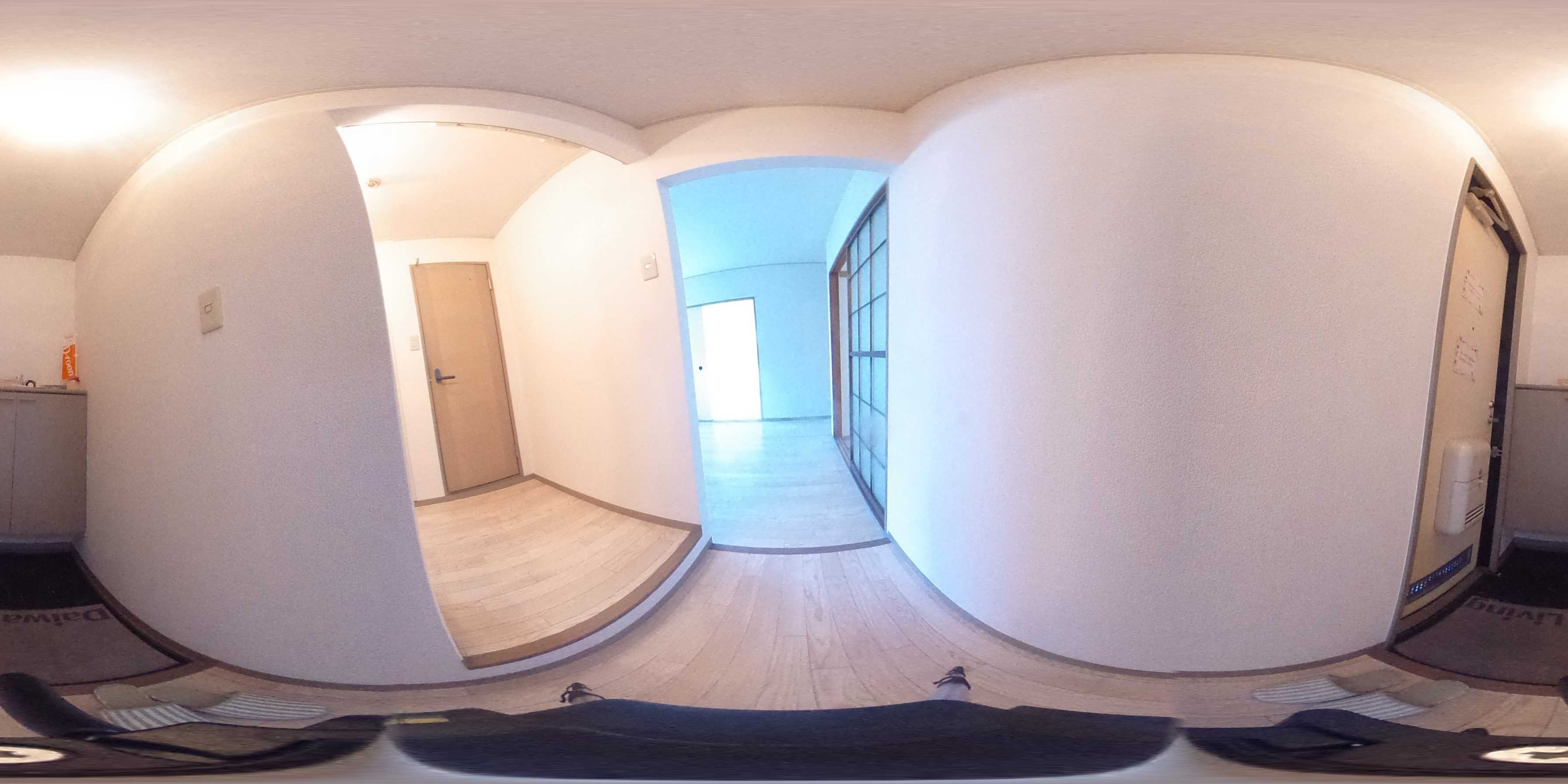 シャルム南山本 玄関