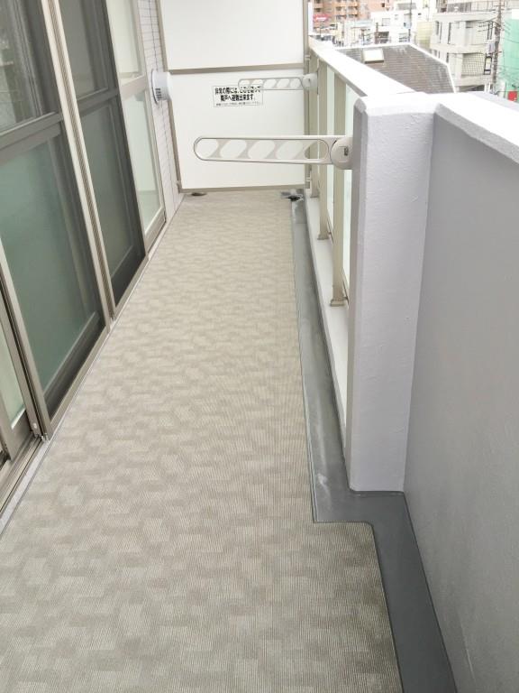 クアドリフォリエブルー ベランダ