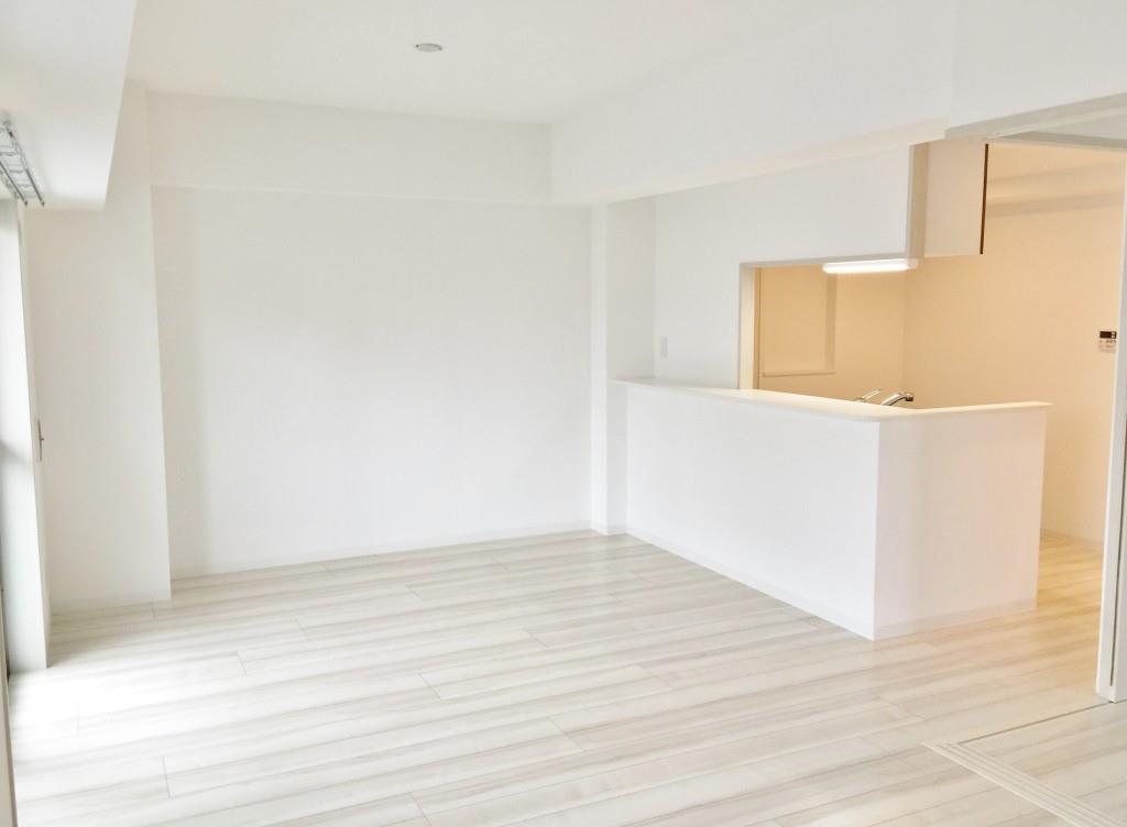 クアドリフォリエブルー リビング