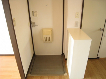 ロイヤルハイツＡ 玄関