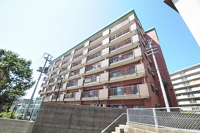 グランドハイツ湯川 106号室 外観