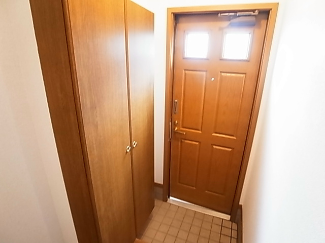 バーズアイヒルズⅡ 玄関