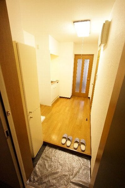 サンイング西船 玄関