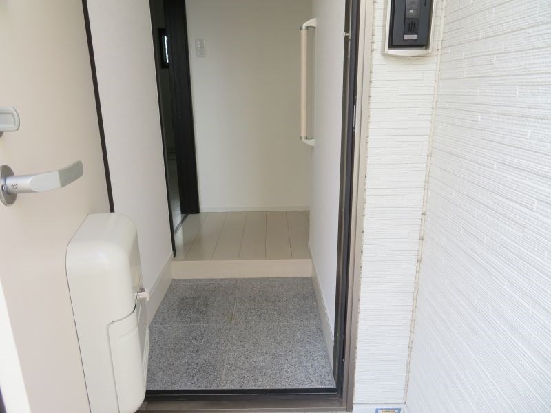 ルミエール 玄関