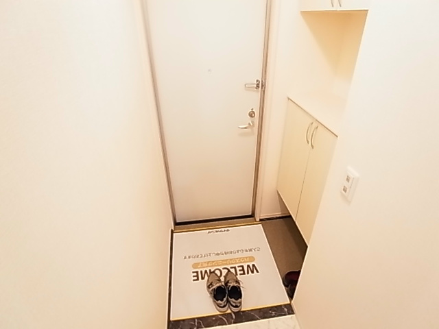 キューブ東松戸 玄関