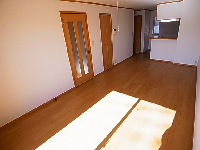 パインヒルズB リビング