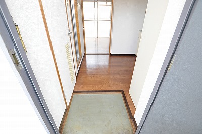 ＰＬＥＡＳＴ光町 玄関