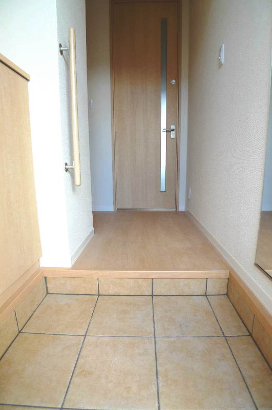 エンカーサ宝殿Ａ棟 玄関