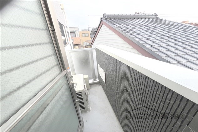 ソリッド春岡 ベランダ