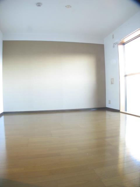 ソレアード武蔵浦和 リビング